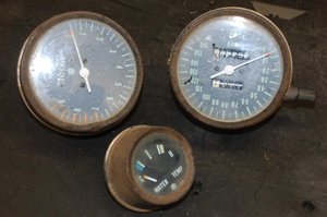 Barry Wilkes UK gauges before 2.jpg